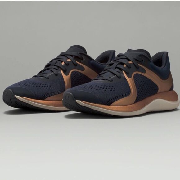 Lululemon Chargefeel Low Womens Workout True Navy / Rose Gold Women's US:7 - Picture 1 of 11